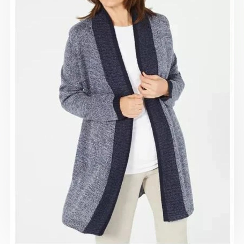 Karen Scott Two Tone Blue Long Sleeved Open Flyaway Knit Cardigan Sweater.